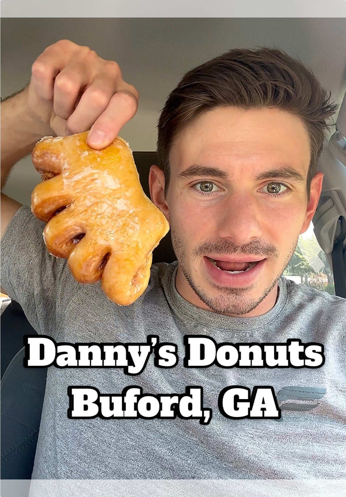 Danny’s Donuts Review in Buford, Georgia #donuts #foodreview #FoodLover #foodtiktok #mukbang 
