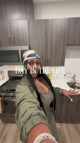My definition of errands = matcha, shopping and a nice lunch 😩😭 thank ya!  Idc what Latto said, shark boots are a classic 😭😭 I didn’t like the first pair I had since they were the short ones but the tall wide calf ones? TEA!!  #nursebrat #nursedayoff #nursedayinthelife #blacknursetiktok #blackgirlluxury 