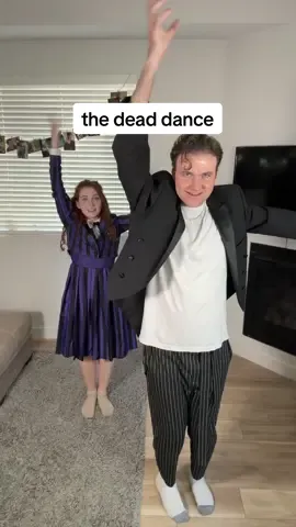 Replying to @dana attempting The Dead Dance 🪦 (w/ @Emily FitzGerald) #thedeaddance #ladygaga @ladygaga 