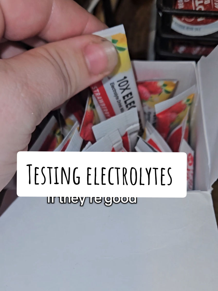 Genuinely would drink these all day. They taste just like strawberry lemonade. I just finished this whole cup already. 10/10 flavor For all the nutrition details click the shop link and you can checkout all the product info there. #electrolytes #POTS #hydration 
