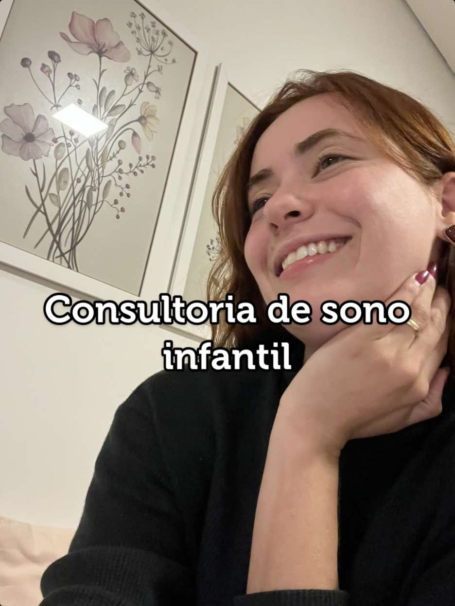 Bebês menores de 3 meses não devem passar por métodos de sono que envolvem choro. Nessa fase, o choro é a principal forma de comunicação: indica fome, desconforto, necessidade de aconchego ou sono. O sistema nervoso ainda é imaturo e o bebê precisa de acolhimento constante para se sentir seguro e regular suas emoções. ✨ Existem métodos gentis, que respeitam o tempo e as necessidades do bebê, ajudando a construir uma rotina de sono saudável sem traumas. 🤱 Sou consultora do sono infantil e estou aqui para ajudar você que está enfrentando dificuldades com o sono do seu filho — não precisa passar por isso sozinha!
