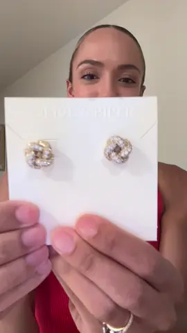 So in love with all of these earrings! @Olive & Piper #bridesmaids #proposal #bridetobe #gifts 