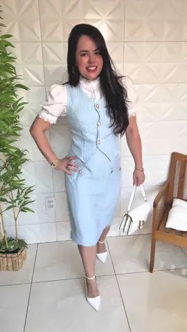 ✨ Conjunto LOVITO saia + colete em tweed 🤩 👇🏼👇🏼👇🏼 📎 Gostou do produto e quer o link?  Comente “LOVITO” para receber 