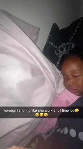 y’all hear the snoring🤣🤣🤣#fyp 