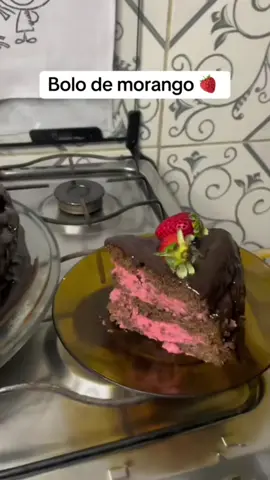 Bolo de morango 🍓  #bolo #receita #torta 