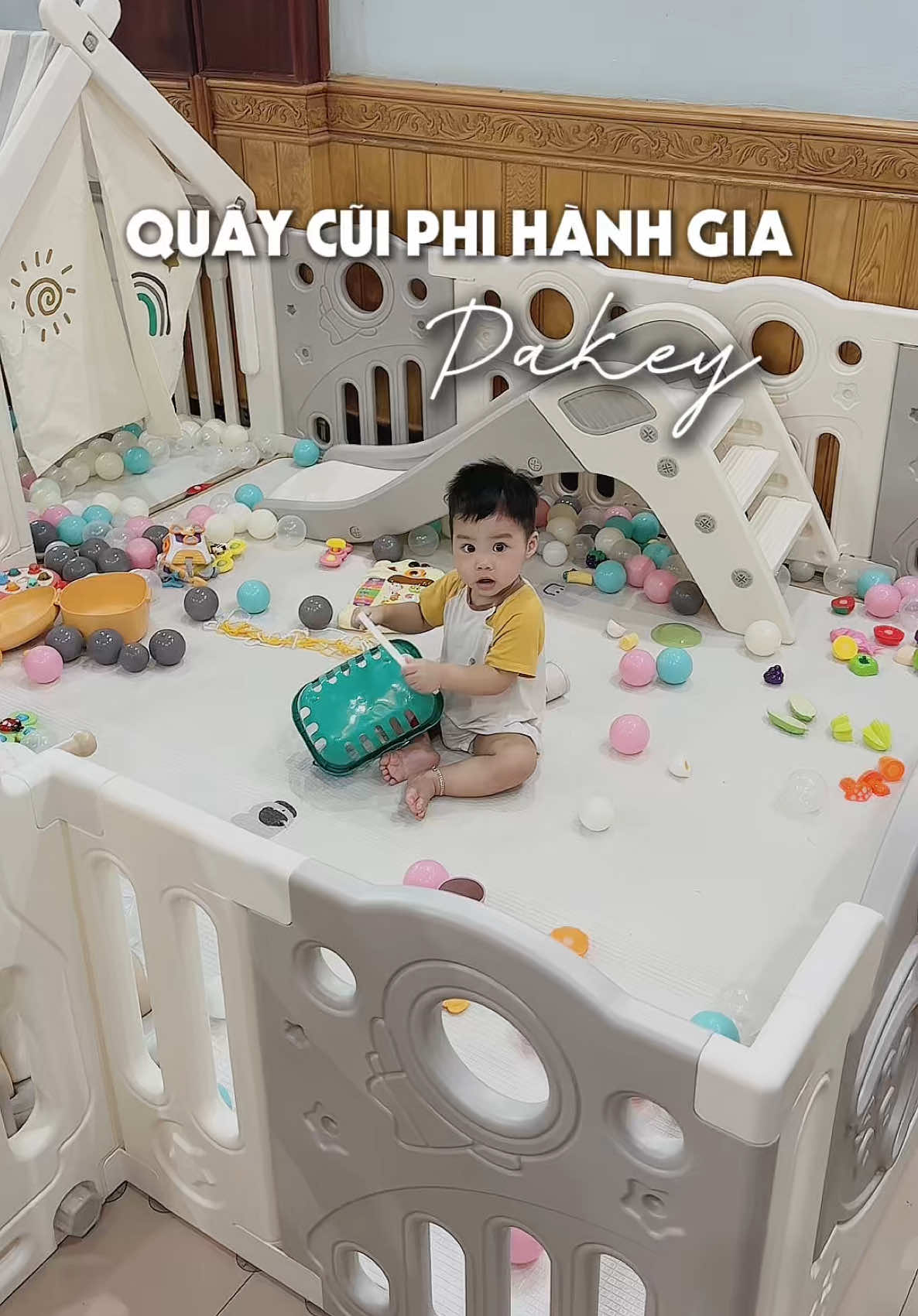 Quây cũi phi hành gia nhà Pakey với full set đồ chơi lều bóng đúng là giờ nhà thành khu vui chơi cho con luôn ý #quaycui #quaycuichobe #quaycuinhuapakey #pakey #quaybongchobe 
