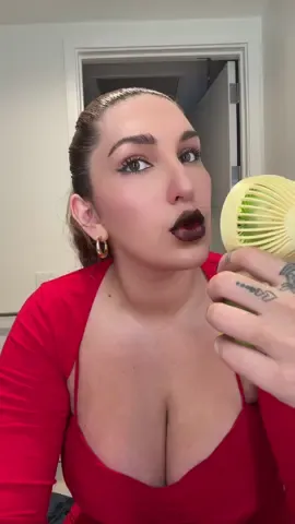 popping my lipstain 🍒