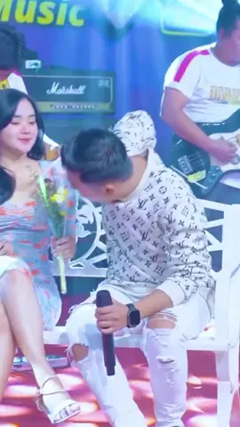 pertemuan2 - Laila ayu ft. Bayu Pratama  #fypシ゚viral #dangdut #laguviral #fypシ #fyp 