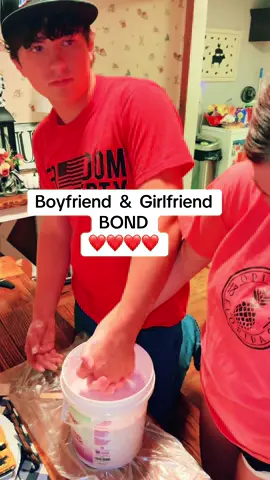 This is the ultimate keepsake and such a fun activity to do together!!!! Hands together, hearts forever🫶. @Luna Bean #lunabean #lunabeancasting #keepsake #makingmemories #FamilyFun 