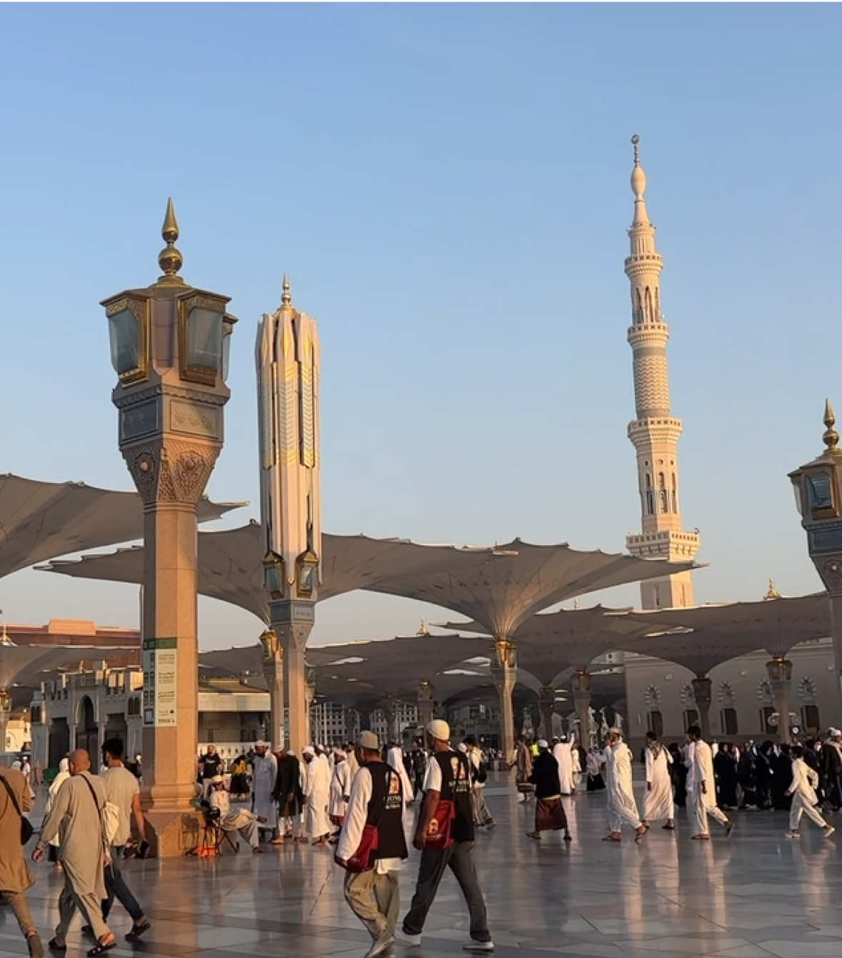 alhamdulillah for being able to experience this 🥹 #fyp #muslim #umrah #madina 