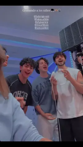 Nueva canción!!! #lukasurkijo #vecibanda #fedevigevani #nuevacancion #vecinos @Lukas urkijo @Fede Vigevani @El Guarura @Not Carlitozz @iam.yankee 