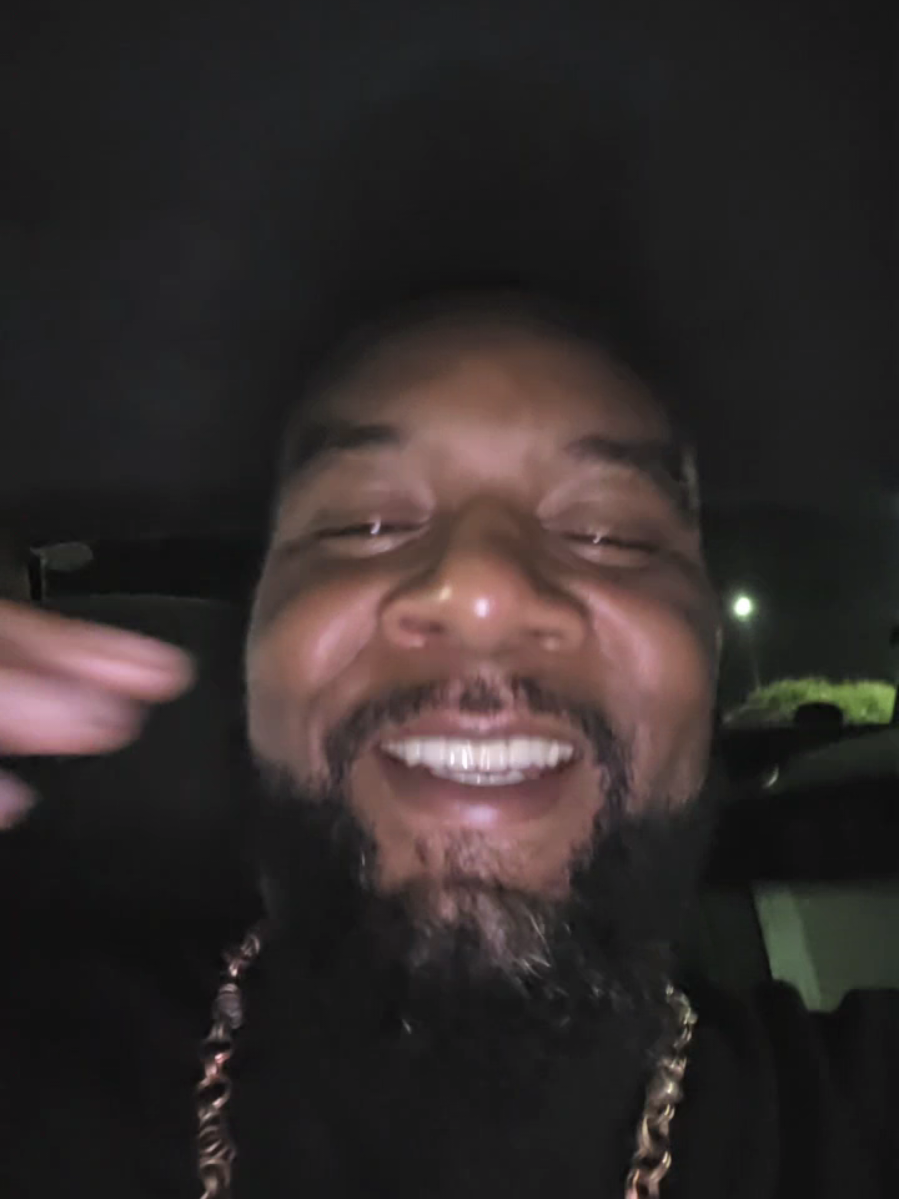 I don't understand it 😂 #women #ladies #eyebrows #question #fyp