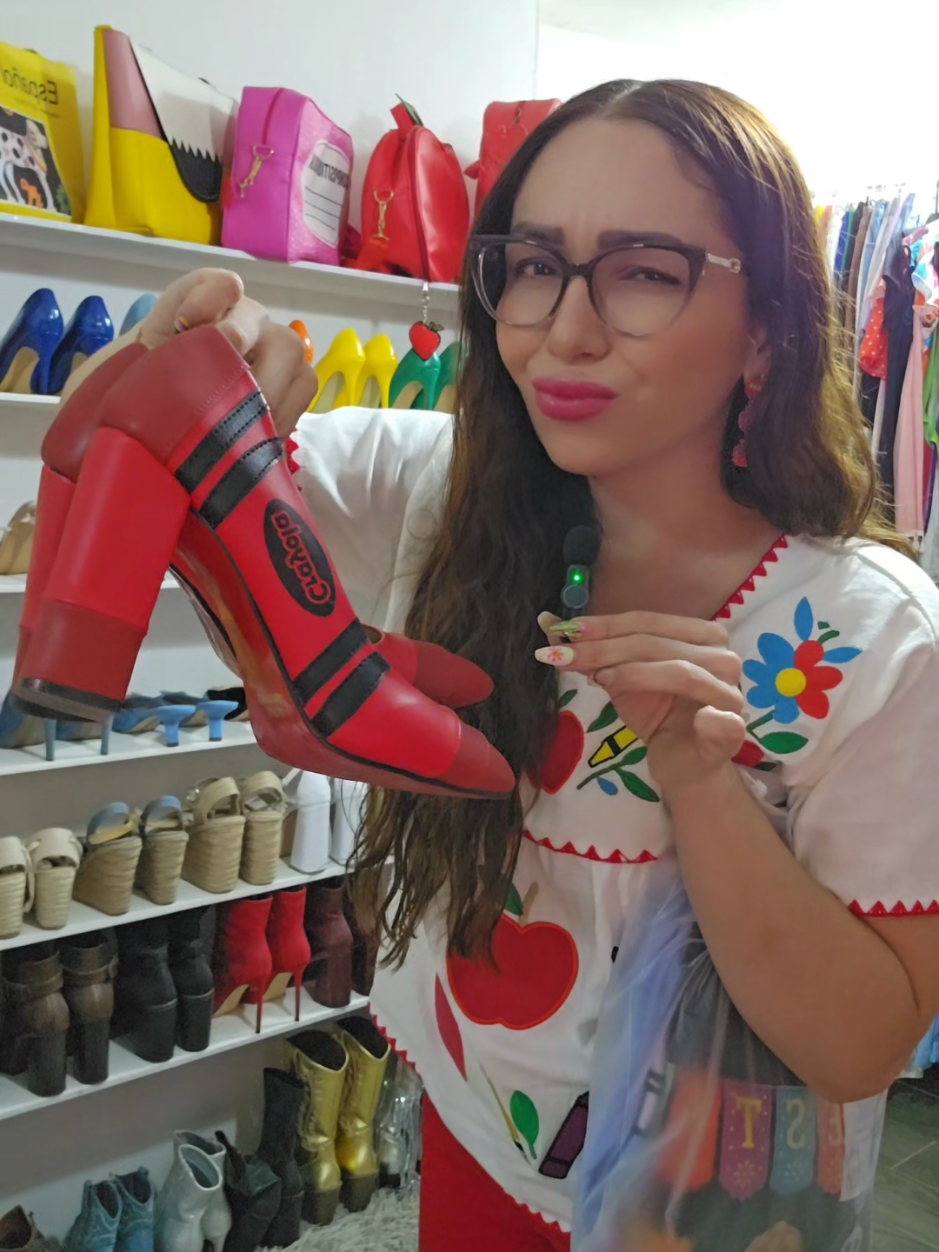 ¡Qué no soy Maestra! 😳 @CalateShop  #MissAzalhia #humordocente #maestraviral #parati #viral 