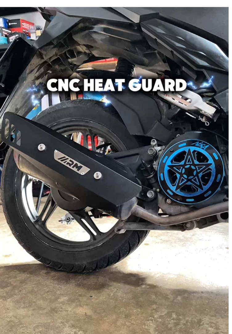 Pwede sa click,beat,scoopy at genio ang arm cnc heatguard na to na stainless pa. #heatguard#cncheatguard#mufflercover#beatfi#motorcycleaccessories 