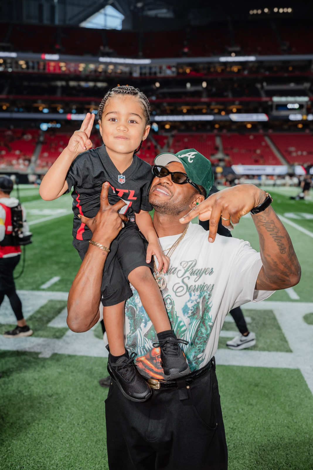 Happy birthday to my Biggie Boy, Sire Ra 🎉 Always keep that smile on you, it lights up every one of my days. Daddy is proud of you always❤️ #birthday #family #falcons 