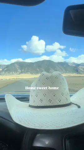 Good to be back in Montana!🏔️🙌🏻🤠 #blessed #mountains #western #cowboys #ranchlife  
