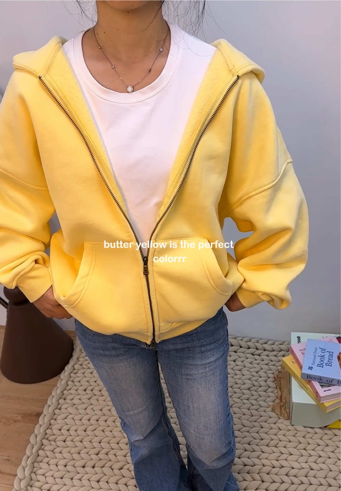 #zipuphoodie #butteryellow #petiteoutfit #faiable #tiktokshopfalldealsforyou 