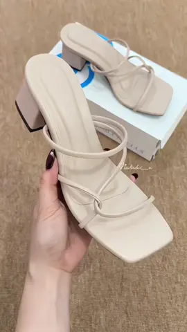 Heels 5 new terbaru jugaa ini yaw #bluebells #bluebellsofficial #sandal #satukontentiaphari 