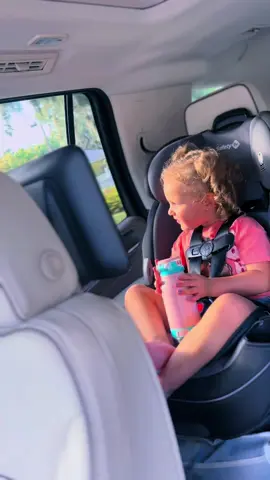 Can you tell this is one of her favorite songs?😅🥹🥰 where has time gone??