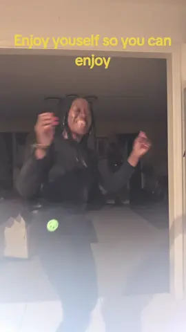 It takes two#ittaketwo #dance #enjoy #ittakestwo #enjoyself😜😜 #