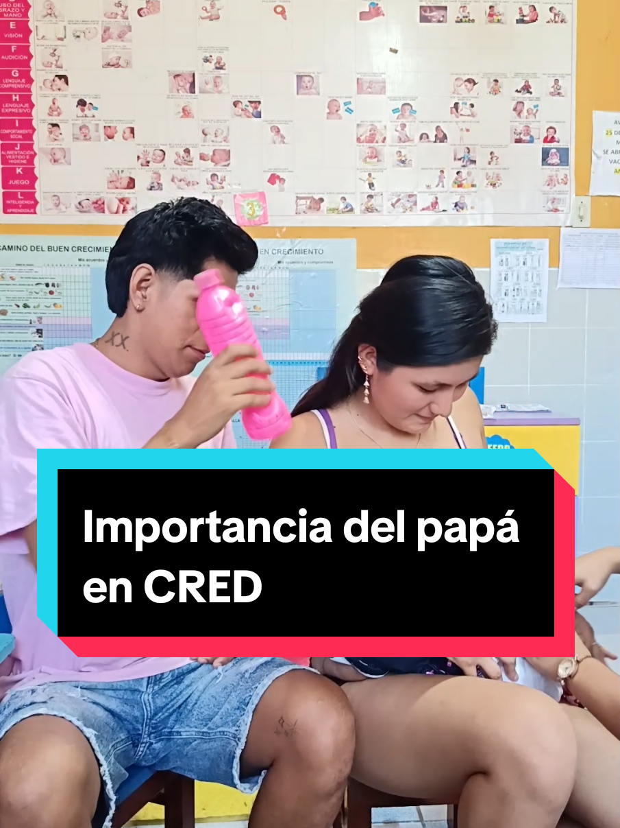 el papá es fundamental en la atención de CRED ... no debe der excluido al contrario hazlo participar te aseguro que es muy útil 🥰 #family #enfermeria #padres #amor #cred 