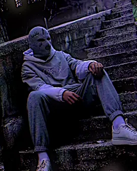 صار خطاء بل عباره< منو يريد صمماله هيج #سرسره #ستوريات #حربكه #غاني_يرانيه #حلوين_حلوين 