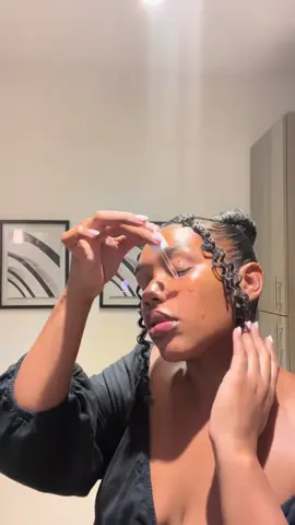 “Anua Dark Spot Serum | Fade Blemishes, Brighten Skin, Even Complexion” “Dark spots, acne scars, or uneven skin tone? ✨ The Anua serum is your new skincare bestie. 🌿 It gently fades dark spots, brightens your complexion, and gives you that radiant, even glow every mama deserves. 💕 🌸 Targets stubborn dark spots 🌊 Lightweight + gentle on skin ☀️ Perfect for daily use Mamas, are you more excited about fading dark spots OR achieving that natural glow? 👇” ⸻ #radiantskin  #skincareroutine  #brightskin  #EvenSkinTone #skintok 