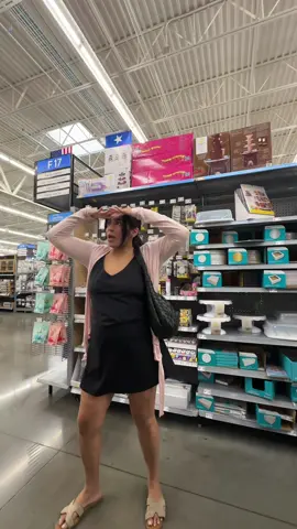 I am a competitive mom so this better come out good! It’s Crazy hair day at school tomorrow! What do you think amigas, give me ideas! 🙂‍↔️💅🏽 #momlife #spiritweek #crazyhairday #sahm #shopping 