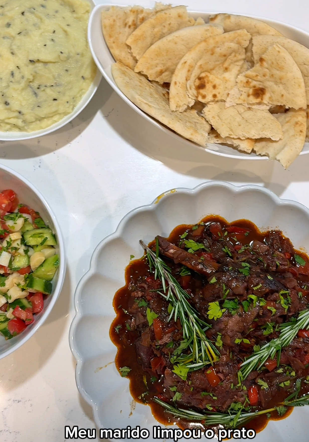 Made my dad’s Brazilian lamb recipe tonight and my American husband went back for seconds  🇧🇷 Preparei a receita de cordeiro do meu pai hoje e meu marido americano repetiu o prato #brazilianfood #cookingvideo #comidabrasileira #brasileira #fyp 