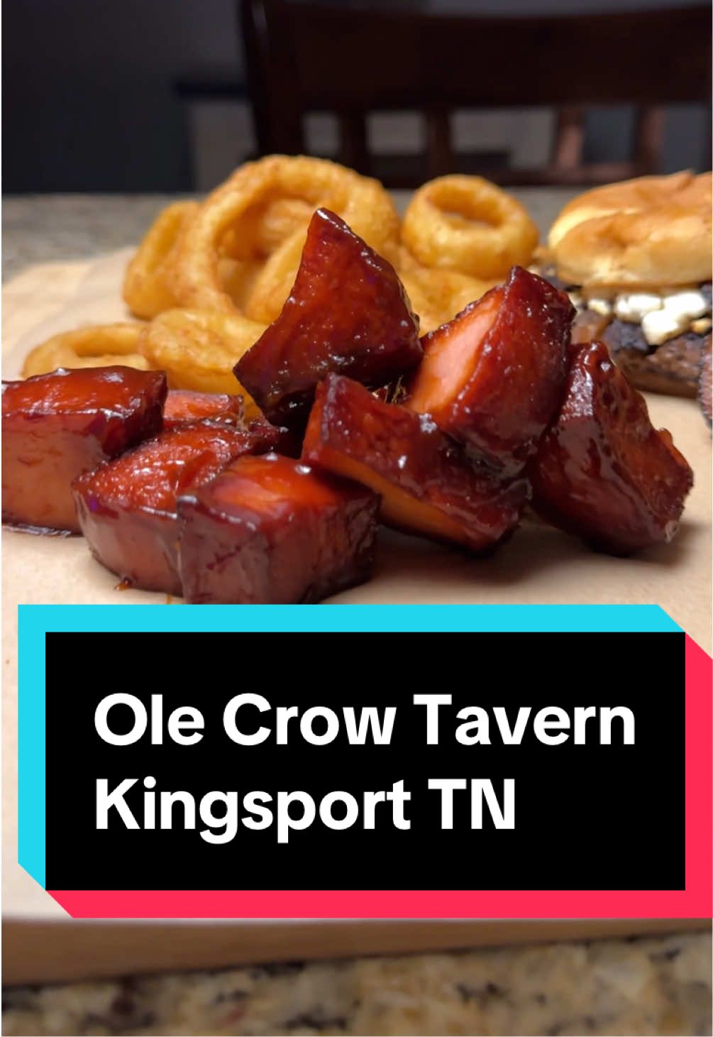 Stopped by Ole Crow Tavern in downtown Kingsport! 🍖🔥 They’re smoking all their meats in-house, plus serving up cheeseburgers and more. The atmosphere is one of a kind with a huge bar and plenty of TVs for game day. Definitely a spot you don’t want to miss! #eatlocal #Foodie #FoodTok 