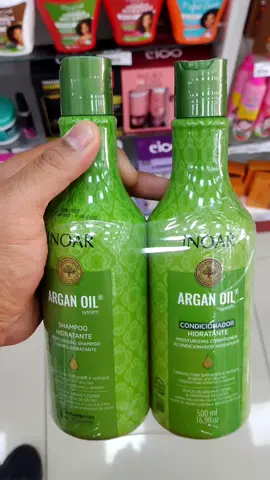✨ Brilho, maciez e tratamento completo! O Kit Inoar Óleo de Argan com shampoo e condicionador 500ml nutre, controla o frizz e devolve vida aos cabelos ressecados. 👉 Clique no carrinho e leve já o seu 👉 Marque alguém que merece essa transformação nos fios #Inoar #OleoDeArgan #CabelosPerfeitos #HidrataçãoCapilar 