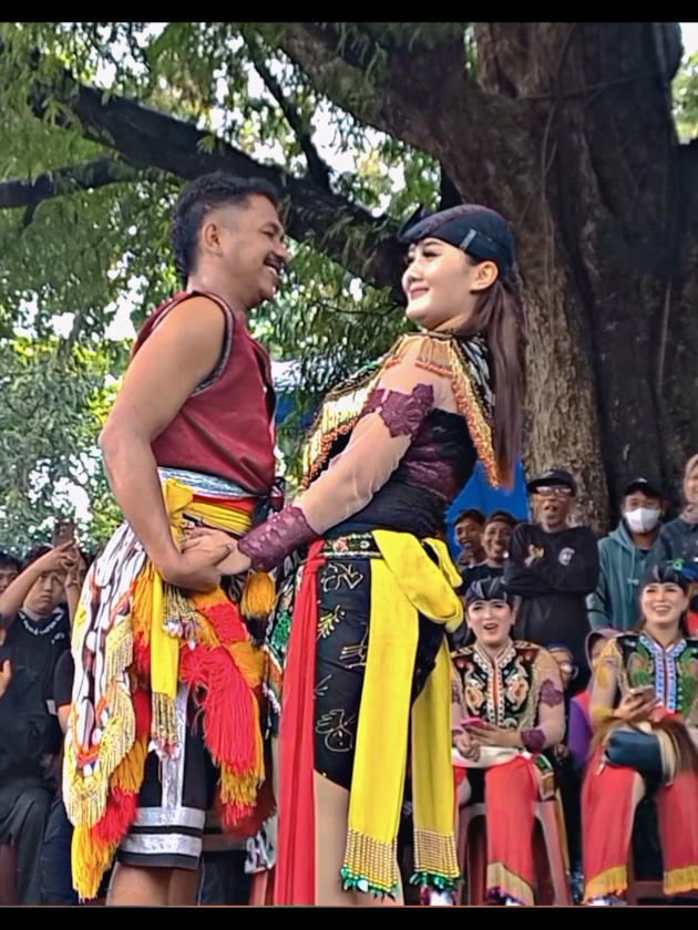 Putrizaa with pongge  #jatjilponorogo #jathilan #cewekcantik #fyp 