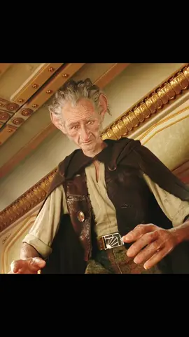 The giant made a fool of himself the first time he had dinner with a woman#TikTokGemsContest  #usa🇺🇸 #foryou #movie #flim #video #transformation #tiktok #fyp 