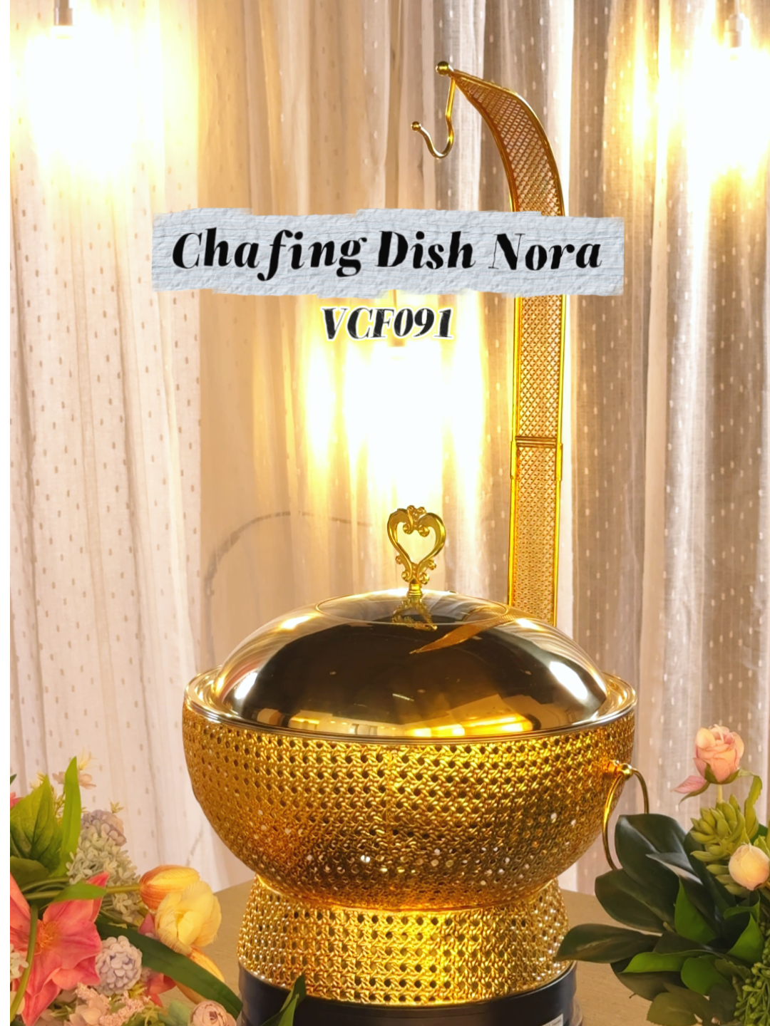 Vicenza Chafing Dish Nora 8L Vicenza Chafing Dish Nora 8L – VCF091 hadir dengan sentuhan yang memukau. Desainnya elegan dan berbalut warna emas membuat alat saji ini tampil dengan mewah. #vicenzaadadimanamana #vicenzadarimasakemasa #gaksalahpilihvicenza #vicenzaofficial #vicenza