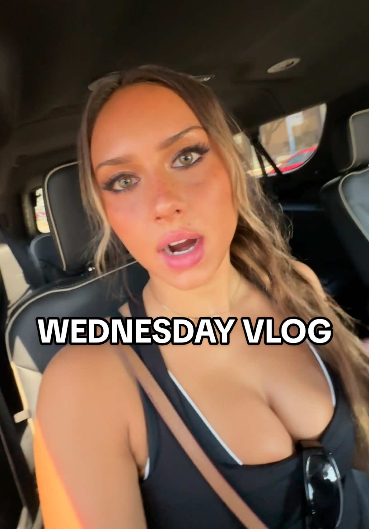 Wednesday vlog!!! 🫶🏼 Love u guys #Vlog #roomies #roomates #makeuptutorial #makeup 