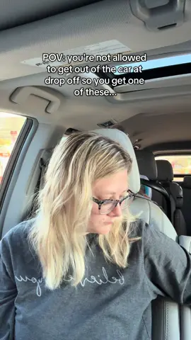 If you've been thinking about how drop off will work when school season rolls back around... this is for you! #kindergarten #preschoolmom #preschool #transitionalkindergarten