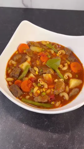 🔥 Beef vegetable soup is one of my favorite fall soups to make around the fall season. What’s your favorite fall dish? 🔥 #foodwithzach #fallseason #soup #soupseason #FoodLover 