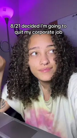 i’m freeee no more sunday scaries no more pings and no more passive aggressive emails. i love it here #quittingmyjob #leavingcorporatejob #movingout #eldestdaughter 