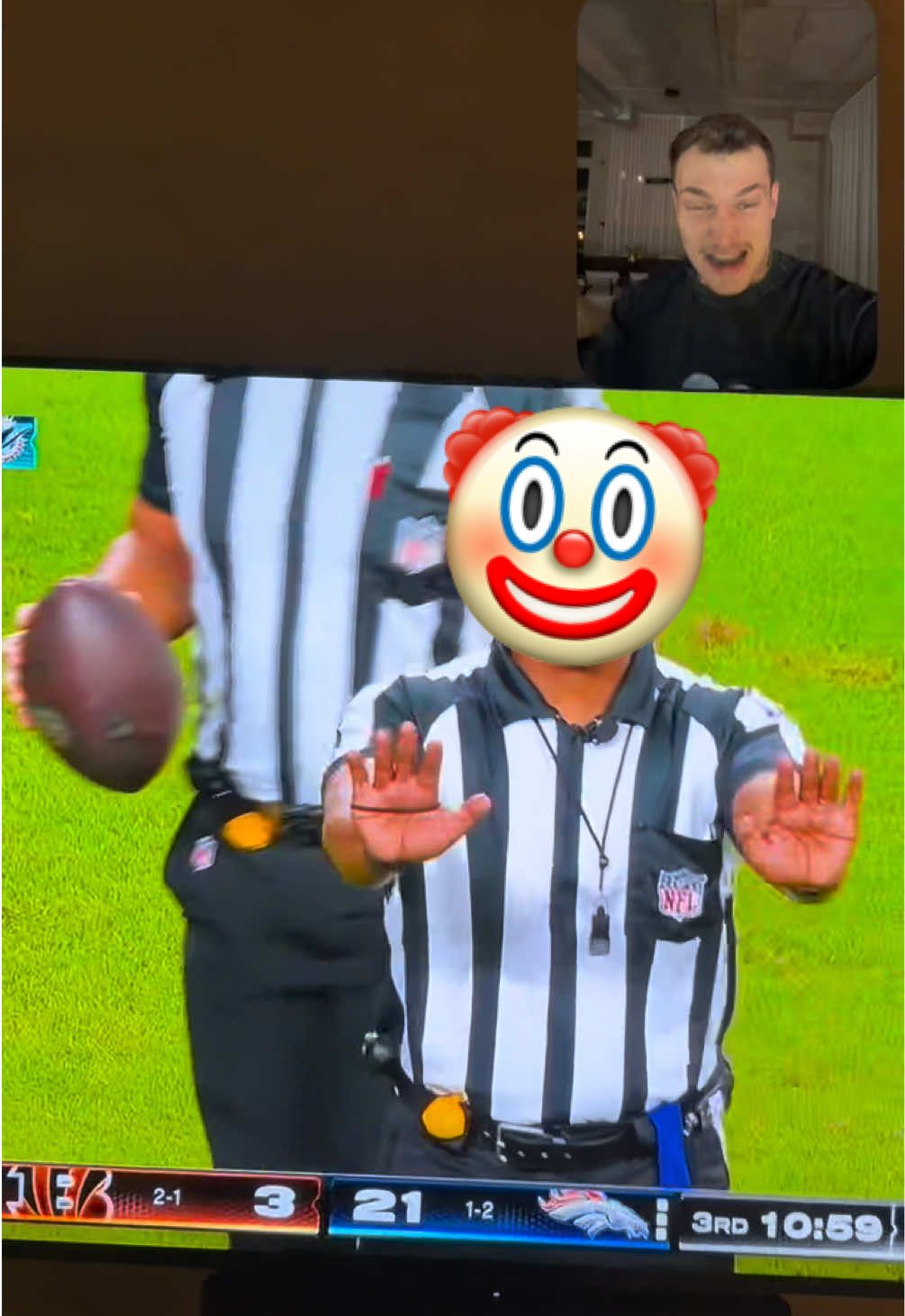 WHAT ARE WE DOING HERE ⁉️ THAT AIN’T A PENALTY 🤦 #NFL #NFLNews #NFLRumors