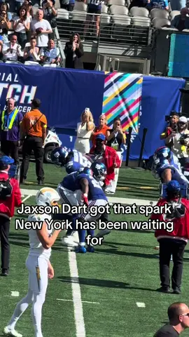 Jaxson Dart’s plays against The LA Chargers  #jaxsondart #nygiants #gobigblue #nflhighlights #rookiedebut 