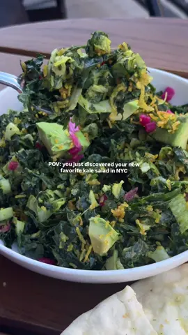 A NEW FAVORITE KALE SALAD IN NYC  @indayallday is an Indian restaurant in Williamsburg and while our whole meal was delicious (separate post to come), the OG KALE CRISPY RICE salad stole my heart. It’s simple, but so good! Fresh, well dressed, light but filling at the same time. I would easily eat this every day - just gotta add some protein to it and I’m SET!  Definitely a must order!  #inday #williamsburg #brooklyn #kalesalad #bestsalads          