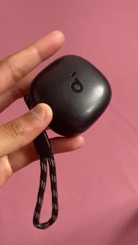 You might fall in love with the sound. #earbudswireless #earbudsreview #earbudsbluetooth #earbudsmurah #ankerearbuds 