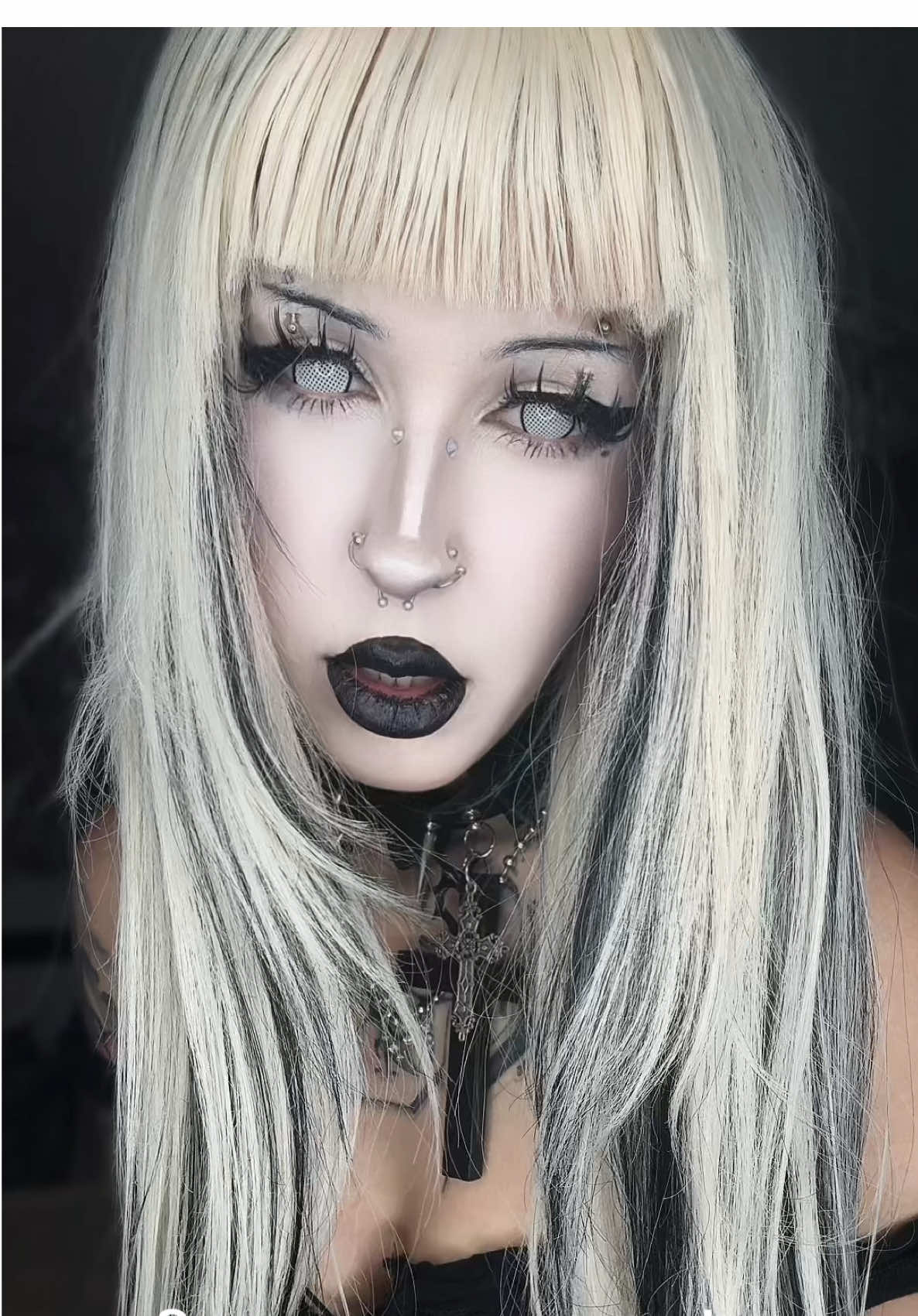 #goth #gothgirl #tradgoth #alt #altgirl