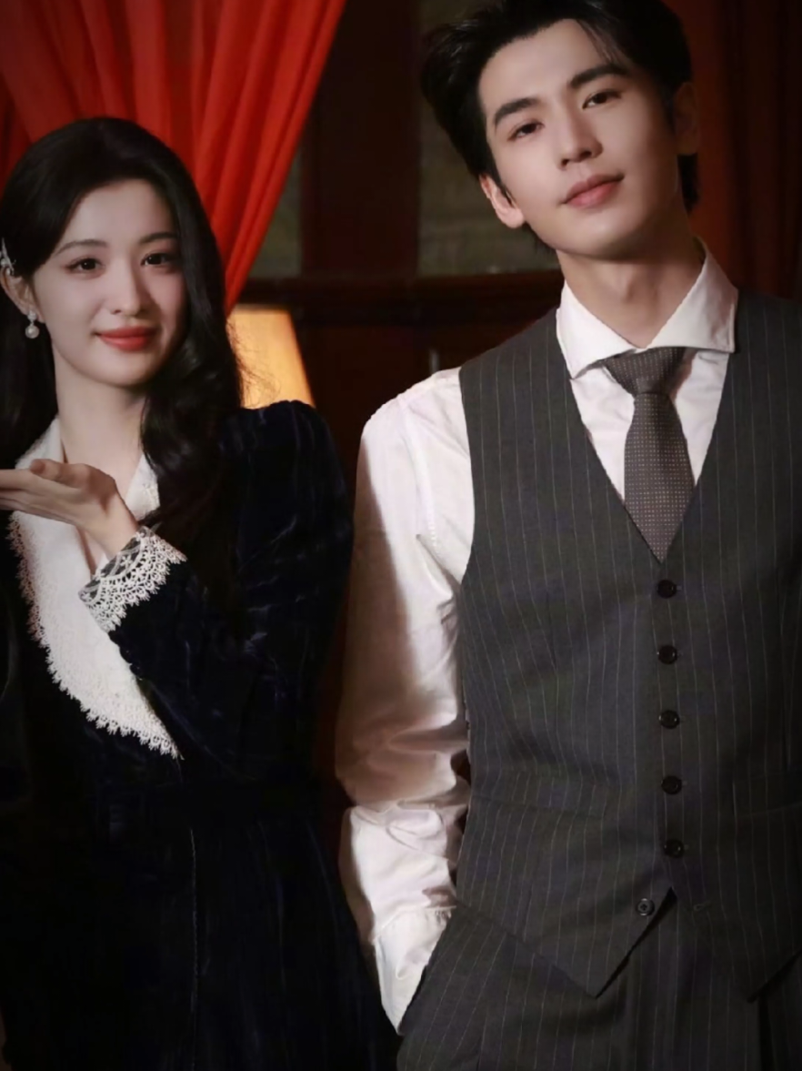 Overdo officially joins Weibo's drama pre-launch campaign! According to Huanwang Big Data, after the wrap up announcement, Overdo starring Zhang Linghe and Wang Churan hit a new record high of 8237, taking the No. 1 spot in audience buzz. The power they hold. 🔥 #wangchuran #zhanglinghe #overdo #rensusu #fyp 