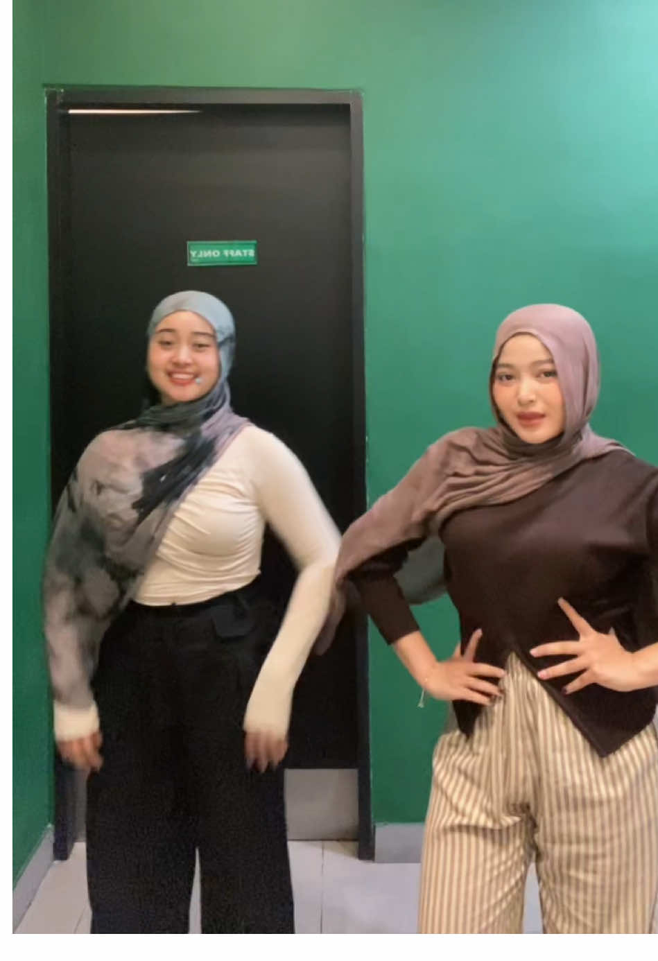 penghuni wingstop poco' dulu☝🏻🕺  #velocity #foryoupage #pocopoco #balenggangpatapata 