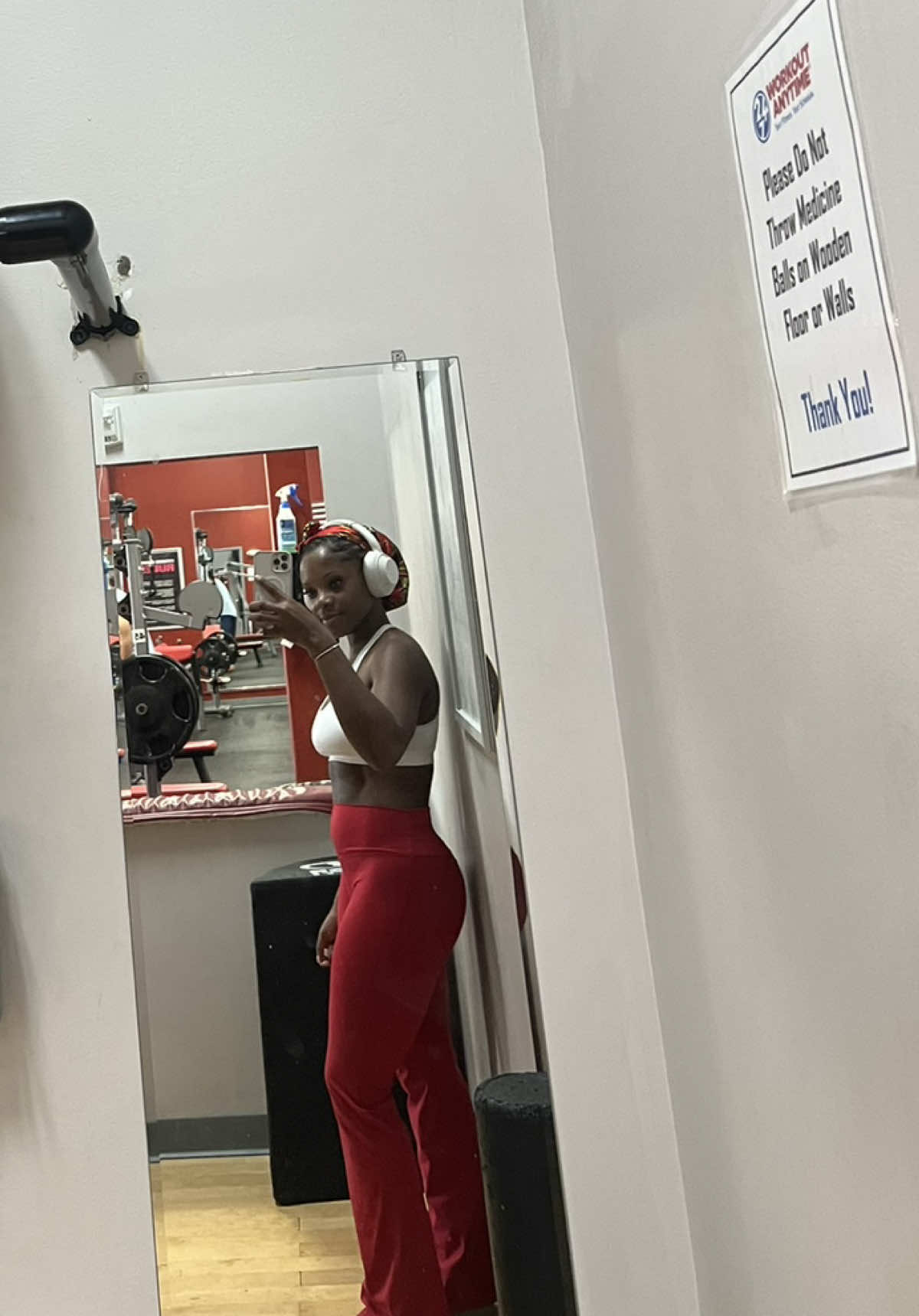 My Favorite Core Circuit 🫰🏾🫣 #Gymlok #gym #workout #gymgirl #Fitness #fitnessjourney #GymLife #gymreels #gymhumor #coreworkouts #coreworkout #core #abs 
