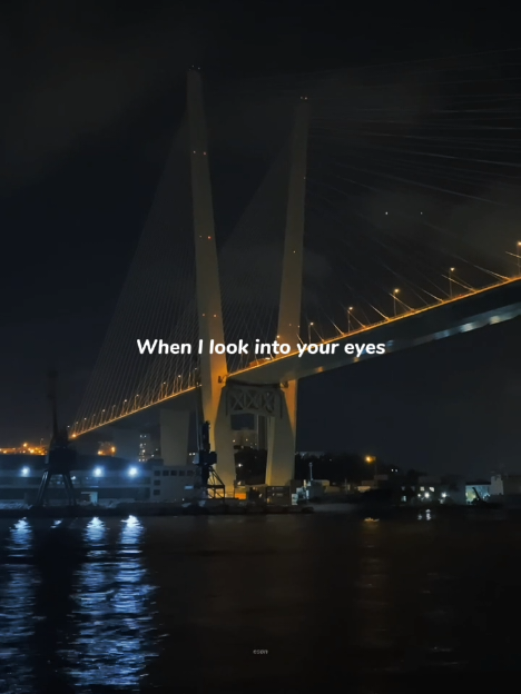 When i look into your eyes >> #musiclyrics #esonlyrcs #foryoupage #4u #foryou 
