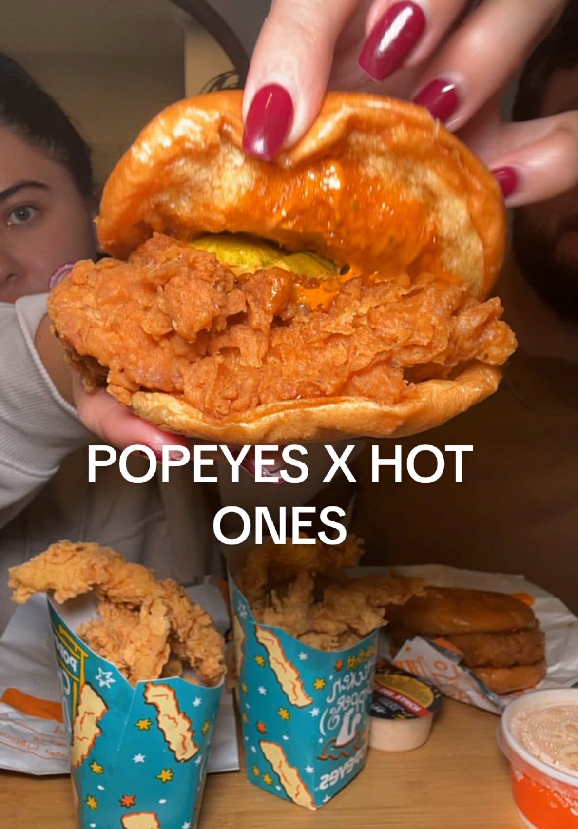 Happy Monday friends! Popeyes x Hot Ones !! Everything was sooo gooooood. I thought the last dab hot sauce was sriracha tho and boy was I wrong 😂😂  #mukbang #popeyes #hotones #eatingshow #asmr 
