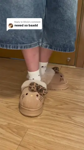 Replying to @Olivia super soft and cute 🥰 #hellokitty #hellokittylover #hellokittygirl #hellokittyfinds #slippers 