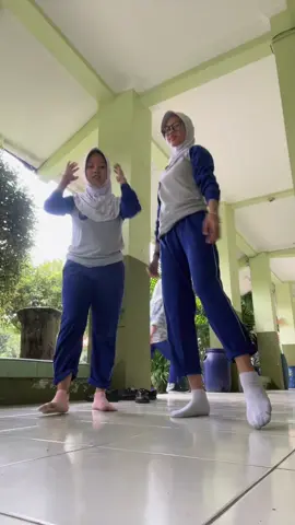 mff kaki oon